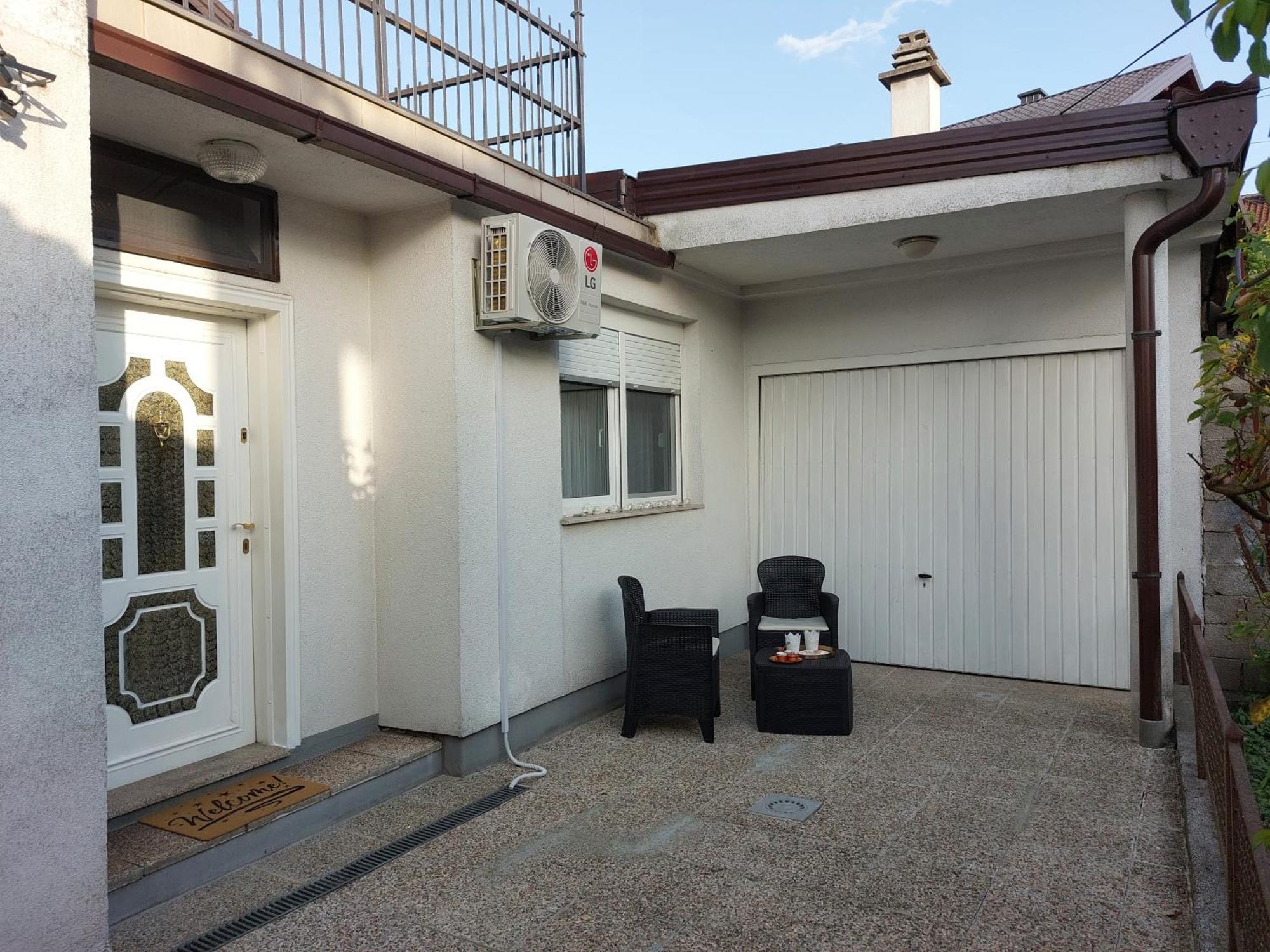 Kia Ora Apartment Bihac Bagian luar foto
